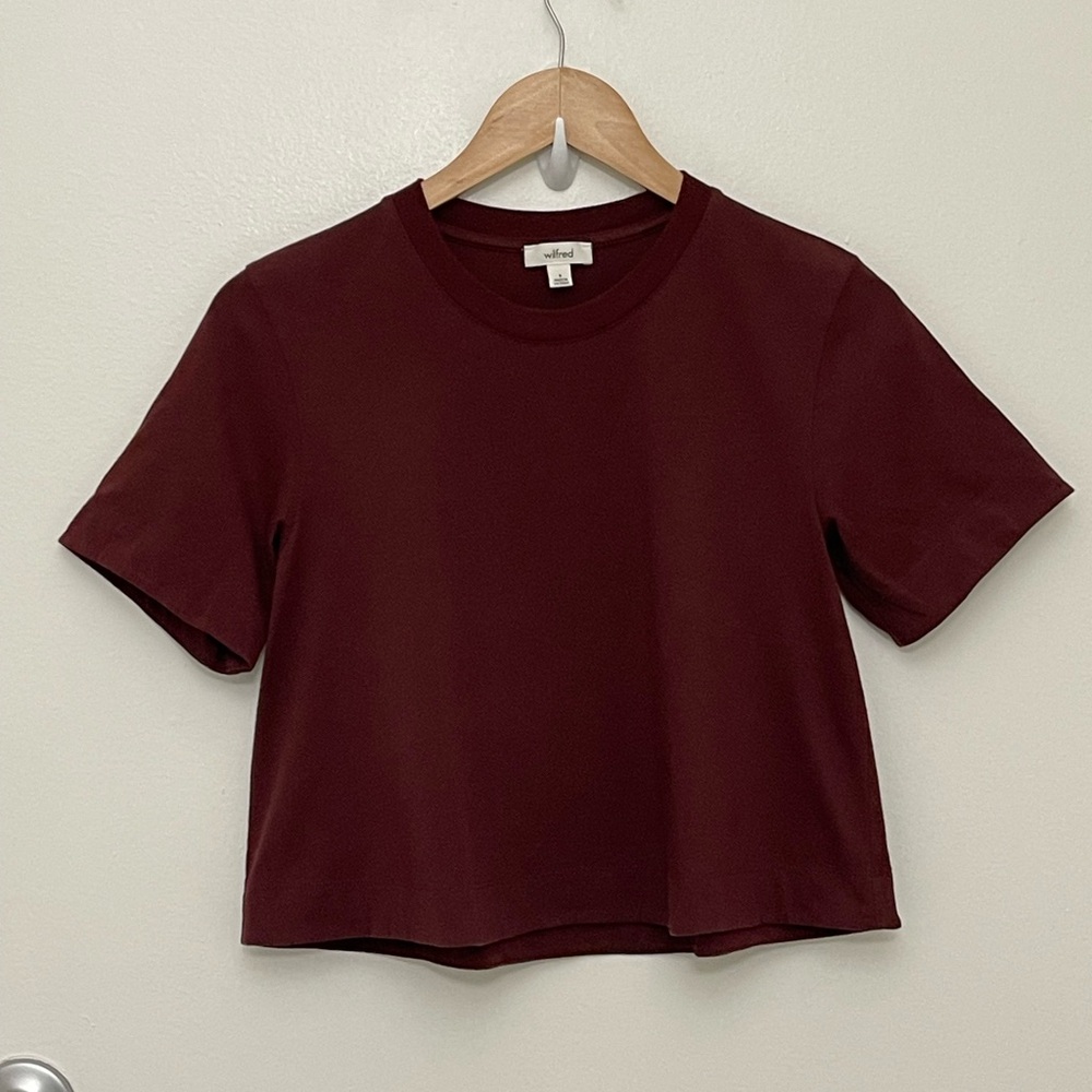 Wilfred Aritzia Women's Burgundy Cropped Top size Small